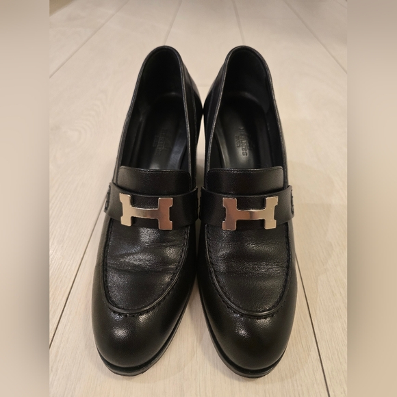Hermes Shoes - Hermes Black Leather Loafers
